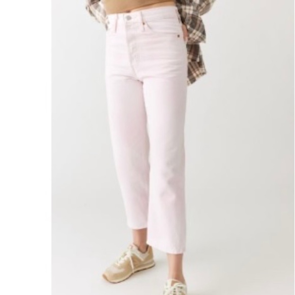 pink Levis straight leg ribcage jeans!